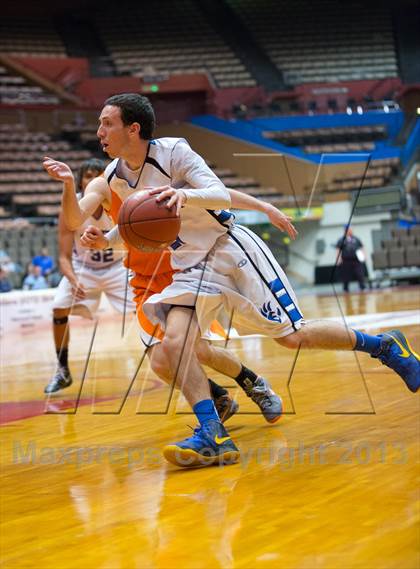 Thumbnail 1 in Exeter vs. Coalinga (CIF CS D4 Final) photogallery.