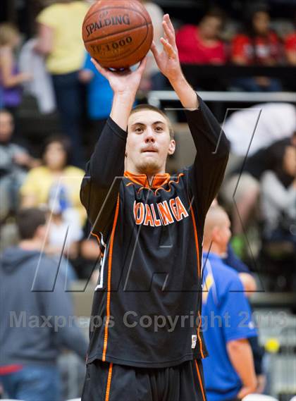 Thumbnail 3 in Exeter vs. Coalinga (CIF CS D4 Final) photogallery.