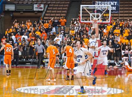 Thumbnail 1 in Exeter vs. Coalinga (CIF CS D4 Final) photogallery.