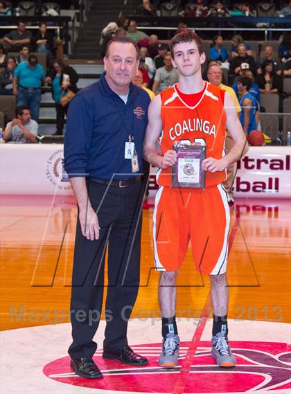 Thumbnail 2 in Exeter vs. Coalinga (CIF CS D4 Final) photogallery.