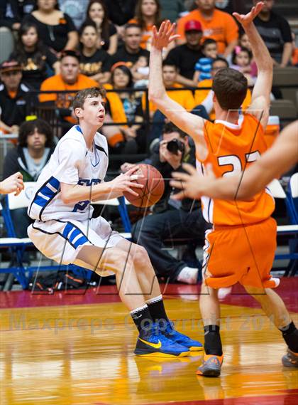 Thumbnail 1 in Exeter vs. Coalinga (CIF CS D4 Final) photogallery.