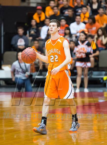 Thumbnail 2 in Exeter vs. Coalinga (CIF CS D4 Final) photogallery.