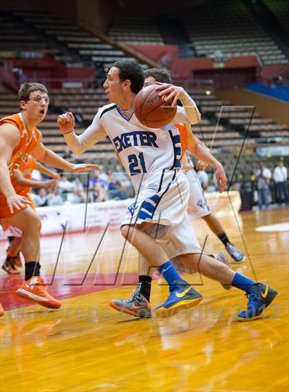 Thumbnail 2 in Exeter vs. Coalinga (CIF CS D4 Final) photogallery.