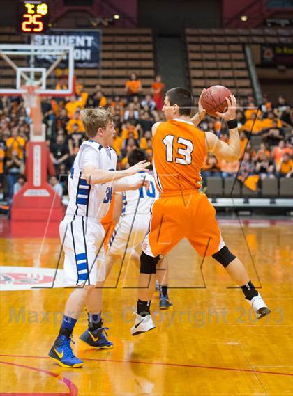 Thumbnail 2 in Exeter vs. Coalinga (CIF CS D4 Final) photogallery.