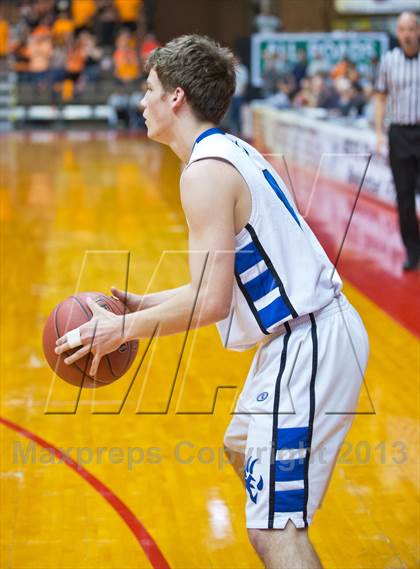 Thumbnail 1 in Exeter vs. Coalinga (CIF CS D4 Final) photogallery.