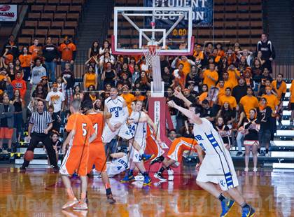 Thumbnail 3 in Exeter vs. Coalinga (CIF CS D4 Final) photogallery.