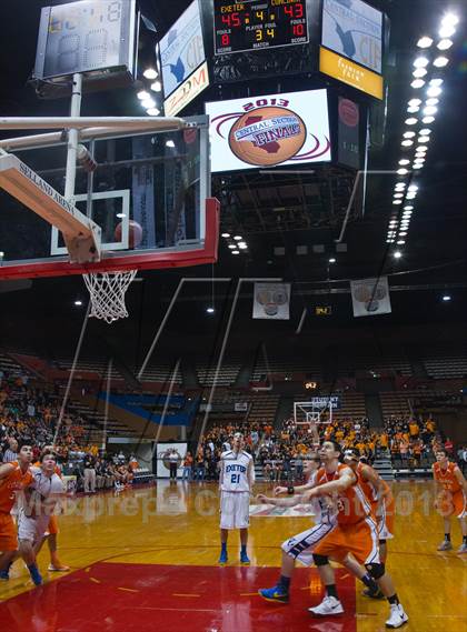 Thumbnail 2 in Exeter vs. Coalinga (CIF CS D4 Final) photogallery.