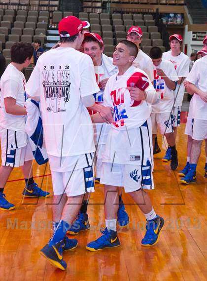 Thumbnail 2 in Exeter vs. Coalinga (CIF CS D4 Final) photogallery.