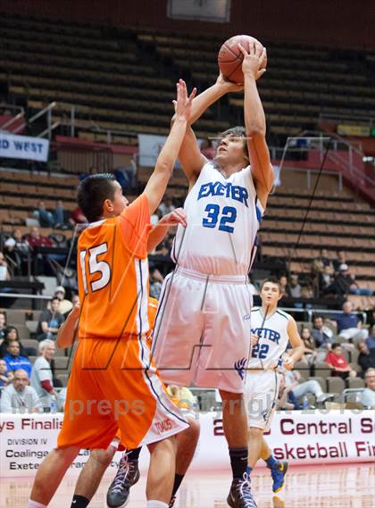 Thumbnail 1 in Exeter vs. Coalinga (CIF CS D4 Final) photogallery.