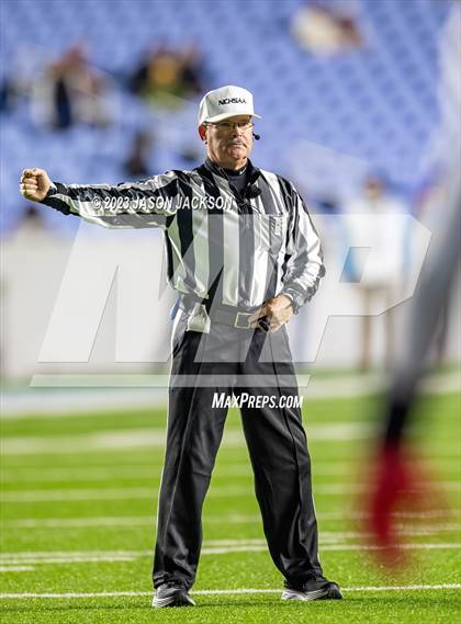Thumbnail 3 in Seventy-First vs Hickory (NCHSAA 3A Final) photogallery.