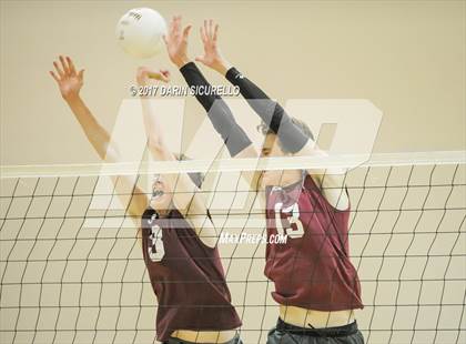 Thumbnail 1 in Gilbert @ Perry (AIA 6A Quarterfinal) photogallery.