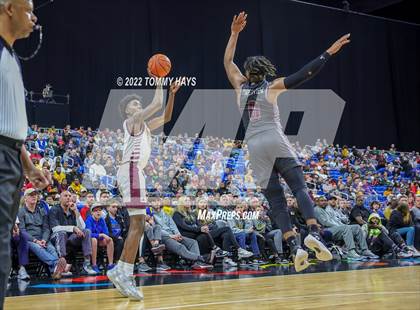 Thumbnail 1 in Beaumont United vs. Mansfield Timberview (UIL 5A State Final) photogallery.