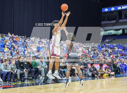 Thumbnail 1 in Beaumont United vs. Mansfield Timberview (UIL 5A State Final) photogallery.