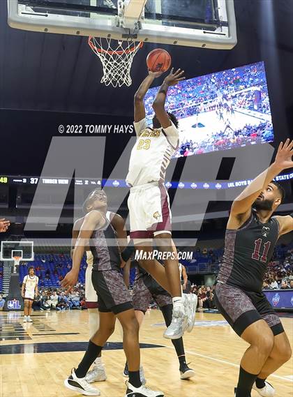Thumbnail 2 in Beaumont United vs. Mansfield Timberview (UIL 5A State Final) photogallery.