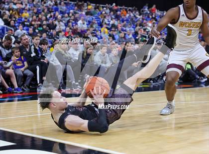 Thumbnail 1 in Beaumont United vs. Mansfield Timberview (UIL 5A State Final) photogallery.