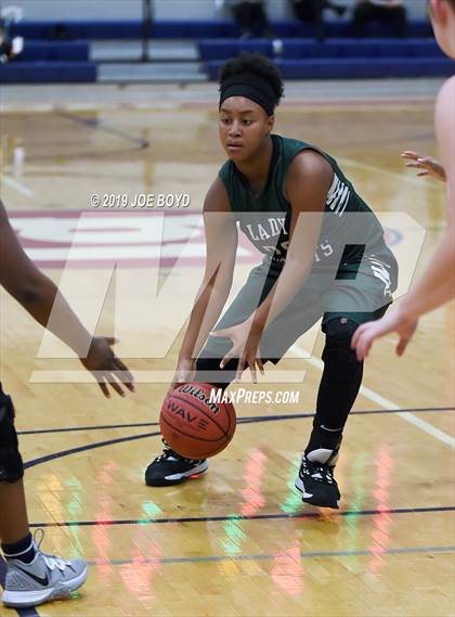 Thumbnail 3 in Locust Fork vs. Pinson Valley photogallery.