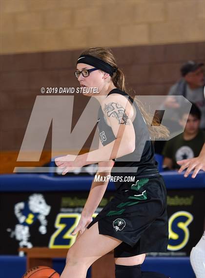 Thumbnail 2 in River Valley vs. Oroville (Chavez Christmas Classic) photogallery.