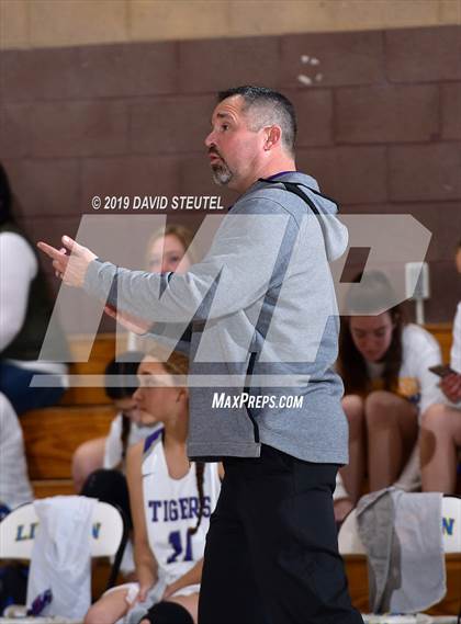 Thumbnail 1 in River Valley vs. Oroville (Chavez Christmas Classic) photogallery.