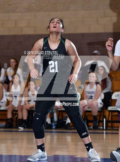 Thumbnail 3 in River Valley vs. Oroville (Chavez Christmas Classic) photogallery.