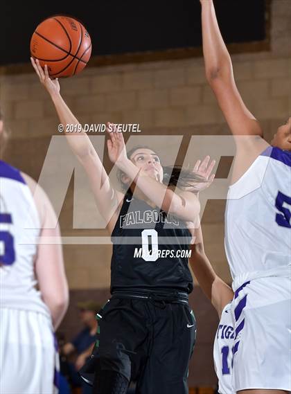 Thumbnail 2 in River Valley vs. Oroville (Chavez Christmas Classic) photogallery.