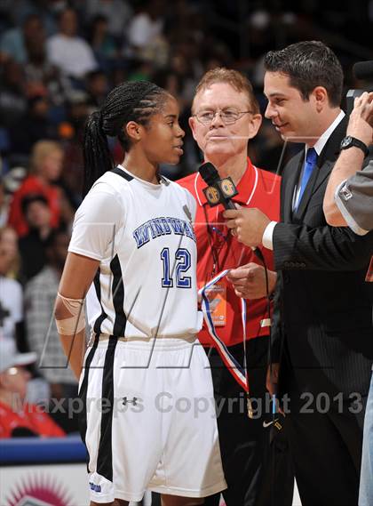 Thumbnail 3 in Windward vs. Mater Dei (CIF SoCal Regional Open Division Final) photogallery.