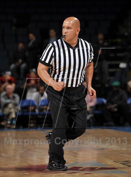Thumbnail 3 in Windward vs. Mater Dei (CIF SoCal Regional Open Division Final) photogallery.
