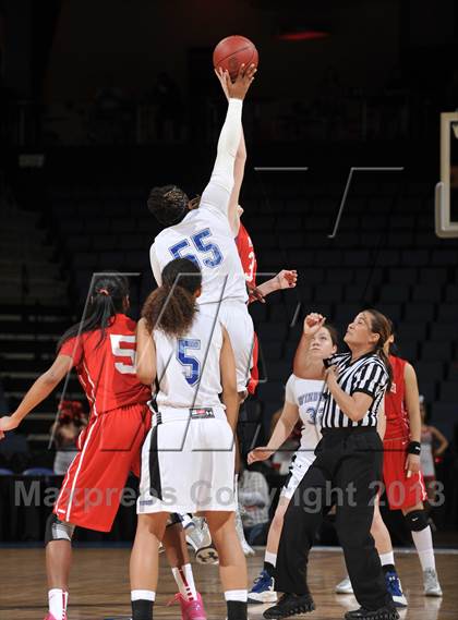 Thumbnail 2 in Windward vs. Mater Dei (CIF SoCal Regional Open Division Final) photogallery.