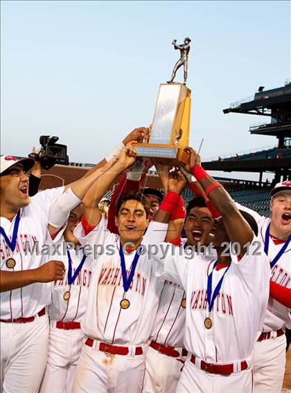 Thumbnail 3 in Balboa vs. Washington (CIF SF Section Final) photogallery.