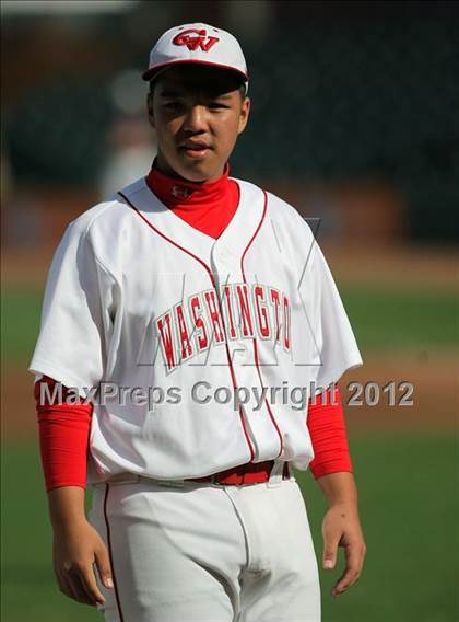 Thumbnail 2 in Balboa vs. Washington (CIF SF Section Final) photogallery.