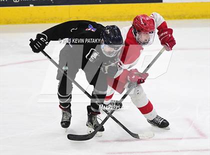 Thumbnail 3 in Joel Barlow/Weston/Abbott Tech vs. Conard (CIAC DIII Final) photogallery.