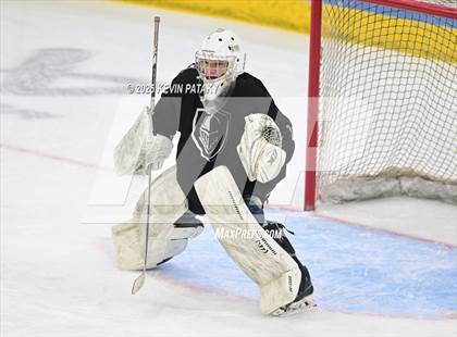 Thumbnail 2 in Joel Barlow/Weston/Abbott Tech vs. Conard (CIAC DIII Final) photogallery.