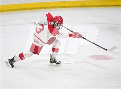 Thumbnail 3 in Joel Barlow/Weston/Abbott Tech vs. Conard (CIAC DIII Final) photogallery.