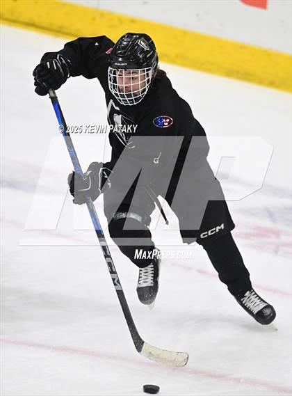 Thumbnail 3 in Joel Barlow/Weston/Abbott Tech vs. Conard (CIAC DIII Final) photogallery.
