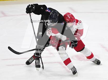 Thumbnail 3 in Joel Barlow/Weston/Abbott Tech vs. Conard (CIAC DIII Final) photogallery.
