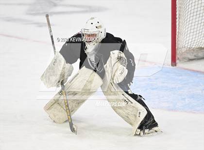 Thumbnail 1 in Joel Barlow/Weston/Abbott Tech vs. Conard (CIAC DIII Final) photogallery.
