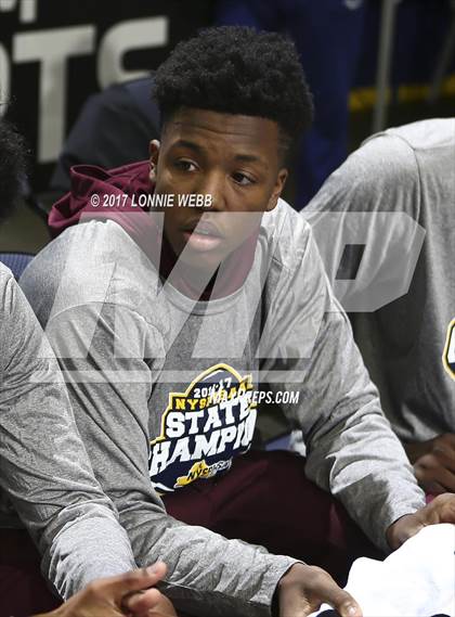 Thumbnail 2 in Mt. Vernon vs Fairport (NYSPHSAA Class AA Final) photogallery.