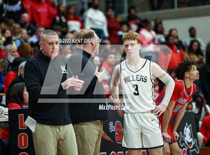 Thumbnail 2 in Fort Wayne Wayne vs Noblesville (IHSAA 4A Regional Championship) photogallery.