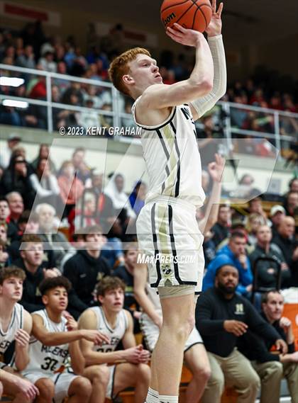 Thumbnail 1 in Fort Wayne Wayne vs Noblesville (IHSAA 4A Regional Championship) photogallery.