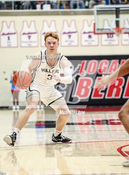 Thumbnail 3 in Fort Wayne Wayne vs Noblesville (IHSAA 4A Regional Championship) photogallery.