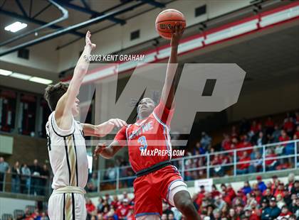Thumbnail 3 in Fort Wayne Wayne vs Noblesville (IHSAA 4A Regional Championship) photogallery.