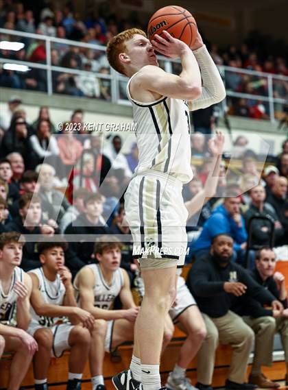 Thumbnail 3 in Fort Wayne Wayne vs Noblesville (IHSAA 4A Regional Championship) photogallery.