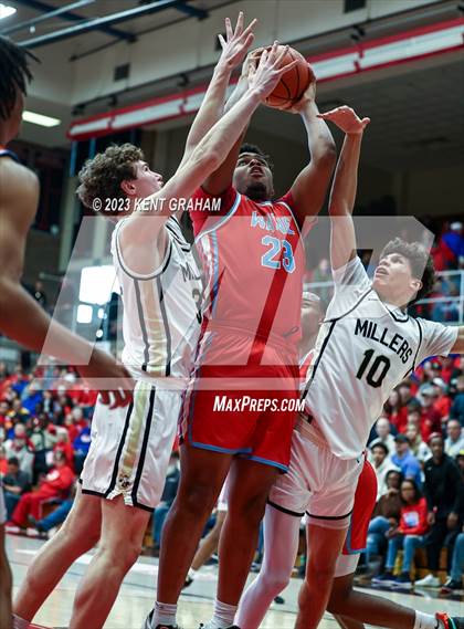 Thumbnail 3 in Fort Wayne Wayne vs Noblesville (IHSAA 4A Regional Championship) photogallery.