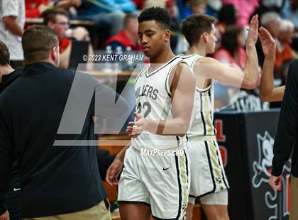 Thumbnail 2 in Fort Wayne Wayne vs Noblesville (IHSAA 4A Regional Championship) photogallery.
