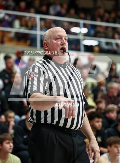 Thumbnail 2 in Fort Wayne Wayne vs Noblesville (IHSAA 4A Regional Championship) photogallery.