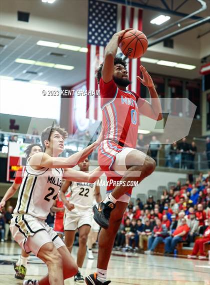 Thumbnail 3 in Fort Wayne Wayne vs Noblesville (IHSAA 4A Regional Championship) photogallery.