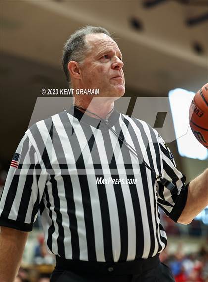 Thumbnail 1 in Fort Wayne Wayne vs Noblesville (IHSAA 4A Regional Championship) photogallery.