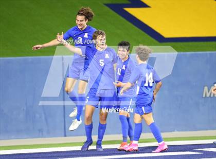 Thumbnail 1 in Grand Prairie vs. Allen (UIL 6A Area Playoff) photogallery.