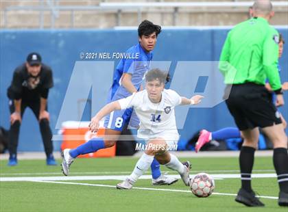 Thumbnail 2 in Grand Prairie vs. Allen (UIL 6A Area Playoff) photogallery.