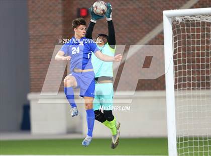 Thumbnail 2 in Grand Prairie vs. Allen (UIL 6A Area Playoff) photogallery.