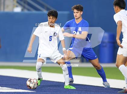 Thumbnail 3 in Grand Prairie vs. Allen (UIL 6A Area Playoff) photogallery.